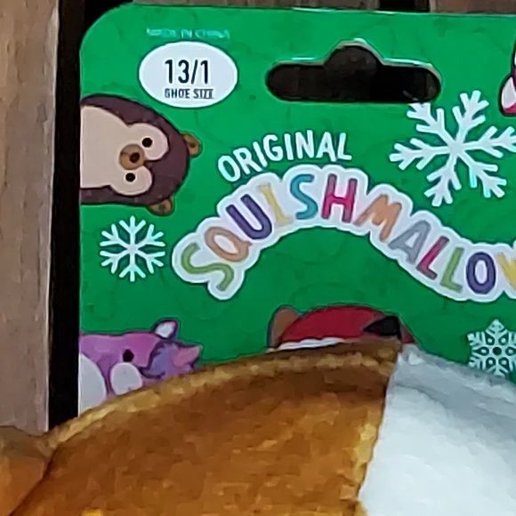 Squishmallows Cam Slippers - Picture 3 of 7